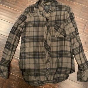 Rails Hunter plaid shirt. Excellent condition. Size Small. Olive and black